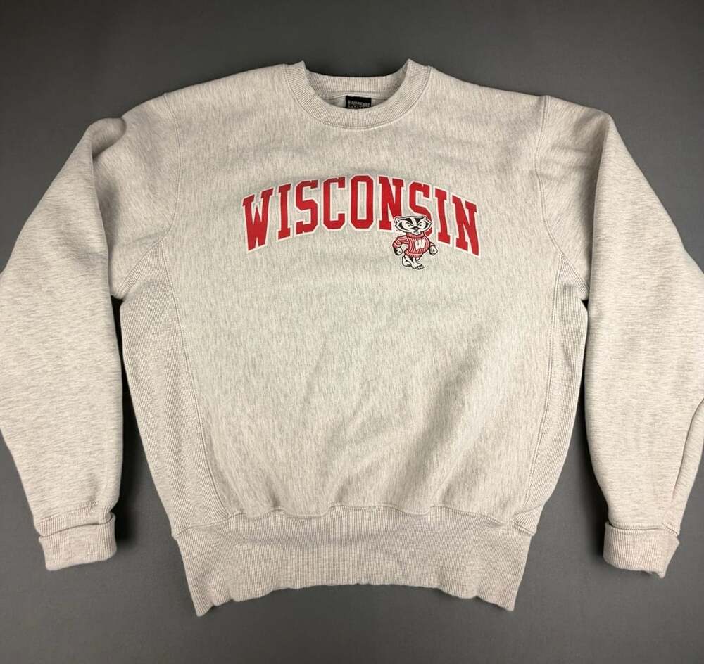Wisconsin Badgers Crewneck Sweatshirt Size S Gray College Football